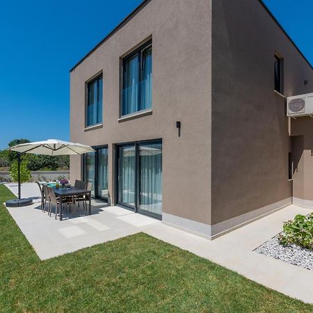 Villa Atena 포레치 외부 사진